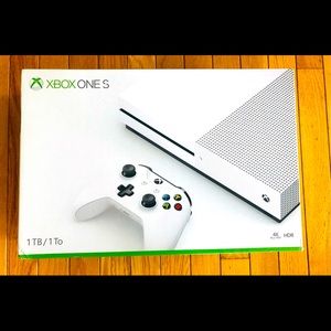 XBOX ONE S 1TB Hard Drive Console- White